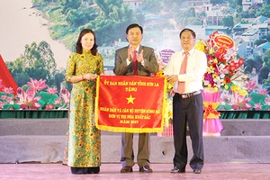 Gặp mặt kỷ niệm 65 năm Ngày thành lập huyện Sông Mã