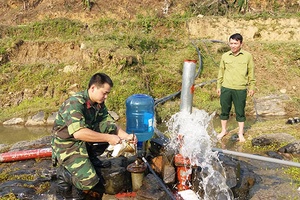 Chiếc máy tiện dụng của cán bộ, chiến sĩ Đội 2