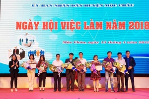 Mộc Châu tổ chức Ngày hội việc làm năm 2018