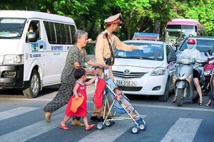 Phát huy những hành động, tấm gương đẹp trong lực lượng Công an nhân dân