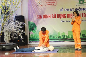Nâng cao kiến thức sử dụng điện cho người dân