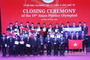 Việt Nam giành 4 Huy chương Vàng Olympic Vật lí Châu Á 2018