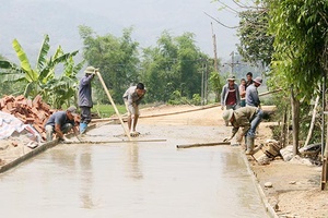 Phù Yên sau 2 năm thực hiện Chỉ thị 05 của Bộ Chính trị