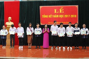 Trường THPT Tô Hiệu: Tổng kết năm học 2017-2018