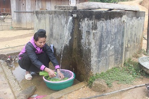 Đổi thay ở É Tòng