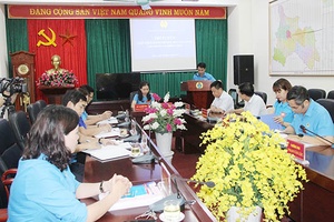 Bảo vệ Đề án tuyển chọn chức danh Trưởng ban tài chính Liên đoàn Lao động tỉnh