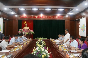 Thường trực tỉnh ủy làm việc với lãnh đạo Công ty cổ phần Thực phẩm xuất khẩu Đồng Giao