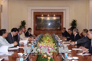 Đồng chí Nguyễn Văn Bình tiếp Đoàn công tác Liên minh Diễn đàn doanh nghiệp Việt Nam