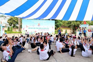 Sôi động Trại hè đoàn kết, sáng tạo, rèn luyện kỹ năng