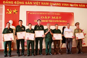 Gặp mặt CCB mặt trận Vị Xuyên tỉnh Sơn La
