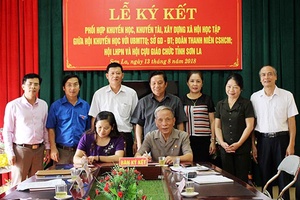 Hội Khuyến học tỉnh: Ký kết chương trình phối hợp công tác giai đoạn 2018-2020