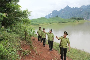 Nhịp sống trên lòng hồ thủy điện