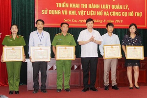 Triển khai thi hành Luật Quản lý, sử dụng vũ khí, vật liệu nổ và công cụ hỗ trợ