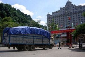 Hoàn thiện cơ sở pháp lý trong hoạt động thanh toán thương mại biên giới