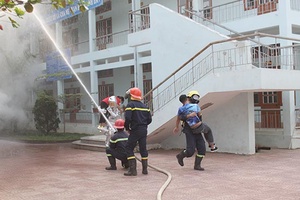 Yên Châu: Diễn tập phương án chữa cháy và cứu nạn, cứu hộ lớn có huy động nhiều lực lượng tham gia