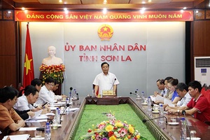 Họp Ban tổ chức “Những ngày văn hóa - du lịch Sơn La - Hủa Phăn”