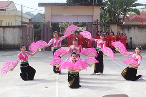 Xã Chiềng Mai, Tiểu khu 19: Tổ chức Ngày hội Đại đoàn kết toàn dân tộc