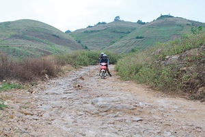 Gian nan đường về Tà Số