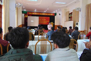 Tập huấn, bồi dưỡng nguồn nhân lực cho các HTX trồng cây ăn quả