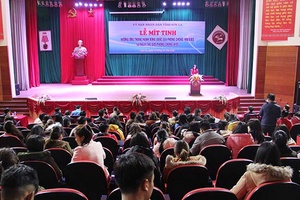 Mít tinh hưởng ứng Tháng hành động Quốc gia phòng, chống HIV/AIDS và Ngày thế giới phòng, chống HIV