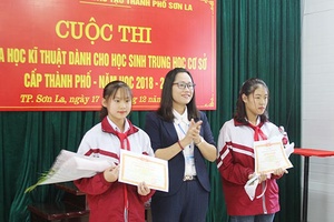 Thành phố: Cuộc thi khoa học kỹ thuật dành cho học sinh THCS