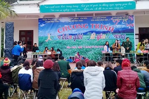 Tổ chức Chương trình “Xuân biên giới – Tết yêu thương” 