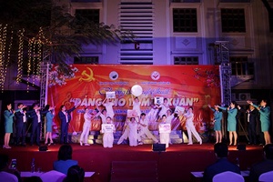 Bệnh viện Y dược cổ truyền Sơn La: Tổ chức Chương trình nghệ thuật “Đảng đã cho ta mùa xuân”