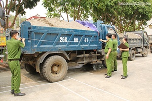 Công an Mường La: Phát hiện, xử phạt 29 vụ vi phạm trong hoạt động khai thác, vận chuyển kinh doanh khoáng sản