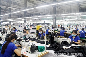 Triển khai các giải pháp tháo gỡ khó khăn, hỗ trợ doanh nghiệp