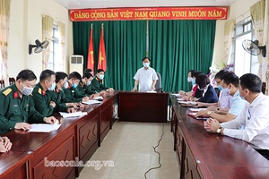 Đồng chí Phó Chủ tịch UBND tỉnh kiểm tra công tác phòng, chống dịch bệnh COVID-19 tại Trung đoàn 754 và Trường Cao đẳng Y tế Sơn La