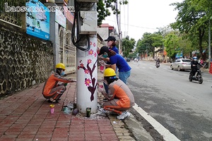 Những “cột điện hoa” ở Thành phố