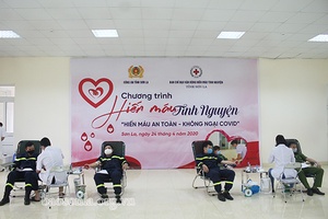 "Hiến máu an toàn - Không ngại COVID"