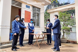 Kiểm tra, giám sát phòng, chống dịch tại một số trường học