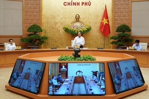 Phấn đấu đạt mức tăng trưởng kinh tế trên 5% trong năm 2020