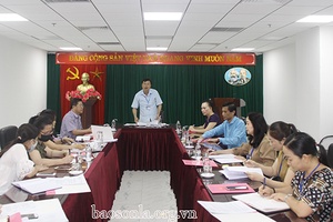 Họp Ban giám khảo, tổ thư ký Cuộc thi viết về “Gương người tốt, việc tốt, các điển hình tiên tiến trong phong trào thi đua yêu nước”