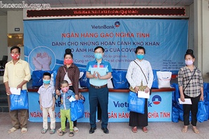 “Ngân hàng gạo nghĩa tình” dành cho những hoàn cảnh khó khăn do ảnh hưởng COVID-19