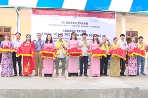 Khánh thành và đưa vào sử dụng nhà lớp học bản Nà Nhụng