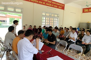 Vân Hồ: Chi trả tiền hỗ trợ cho gần 2.800 hộ nghèo, cận nghèo bị ảnh hưởng bởi dịch bệnh COVID - 19