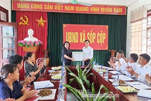 Đồng chí Phó Chủ tịch Thường trực UBND tỉnh làm việc tại xã Sốp Cộp