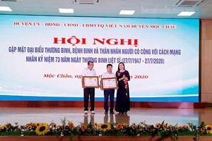 Mộc Châu: Gặp mặt thương binh, bệnh binh và gia đình người có công tiêu biểu 