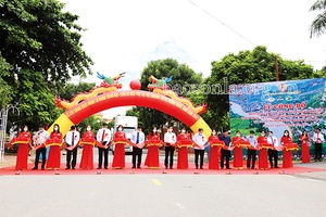 Đổi mới, sáng tạo, vượt qua khó khăn, hoàn thành thắng lợi nhiệm vụ phát triển kinh tế - xã hội