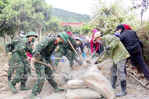 Quân đội chung sức xây dựng nông thôn mới