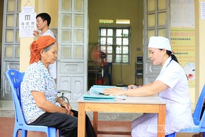 Chăm lo đời sống người cao tuổi