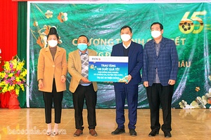 BIDV Chi nhánh Sơn La: Thăm tặng quà Tết tại xã Chiềng On