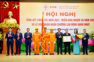 Công ty Thủy điện Sơn La đón nhận Huân chương Lao động hạng Nhất