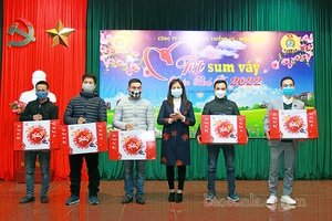 Công ty cổ phần chè Chiềng Ve tổ chức tết cho người lao động