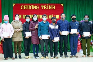 Tạo môi trường thuận lợi để nhân dân phát huy quyền làm chủ