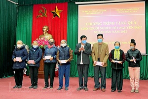 Chung tay chăm lo tết cho người nghèo và các đối tượng chính sách