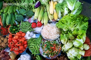 Giá rau xanh tăng cao 
