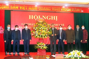 Gặp mặt cán bộ ngành Y tế nhân ngày Thầy thuốc Việt Nam 27/2